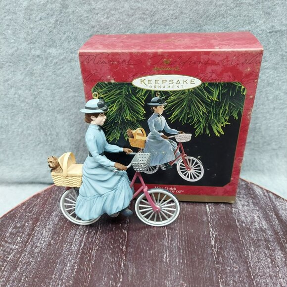 Wizard Of Oz  Miss Gulch Hallmark Ornament Toto  with Box - Picture 7 of 7